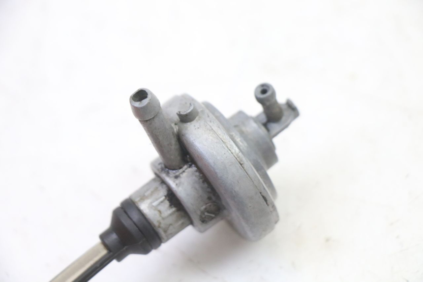 photo de DEPRESIÓN DEPÓSITO PEUGEOT VIVACITY 50 (2004 - 2009) - Zoom estado de uso