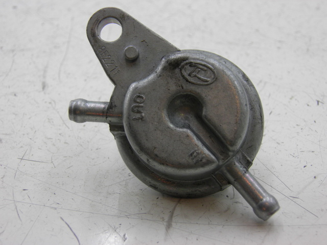 photo de VALVULA DEPOSITO YAMASAKI YM50QT-N3 RETRO 50 (2012 - 2014) - Detalle de la pieza