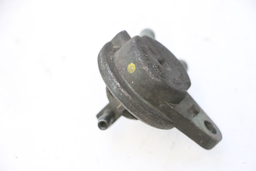 photo de DEPRESIÓN DEPÓSITO YAMAHA YP MAJESTY 125 (1998 - 2001) - Detalle de la pieza