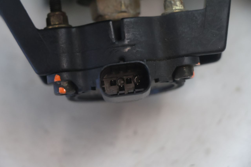 photo de DIRECCIÓN ASISTIDA CAN-AM SPYDER RS 1000 (2008 - 2012) - Estado de la superficie y material