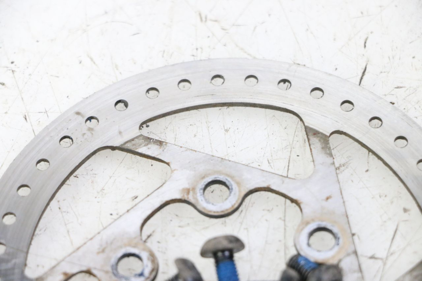 photo de DISCO DE FRENOS TRASERO URBANGLIDE 100XS 1 - Primer plano técnico