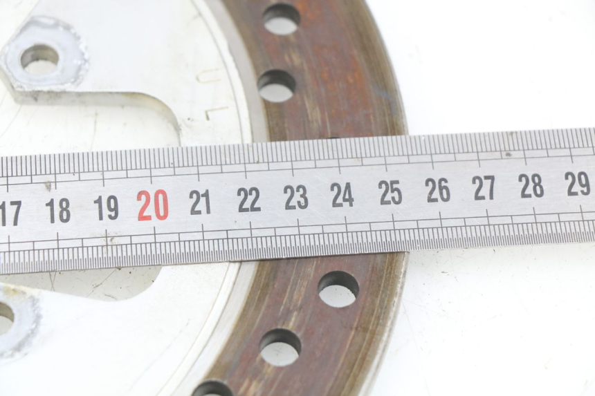 photo de DISCO DE FRENO TRASERO HONDA CB R 1000 (2018 - 2023) - Zoom estado de uso