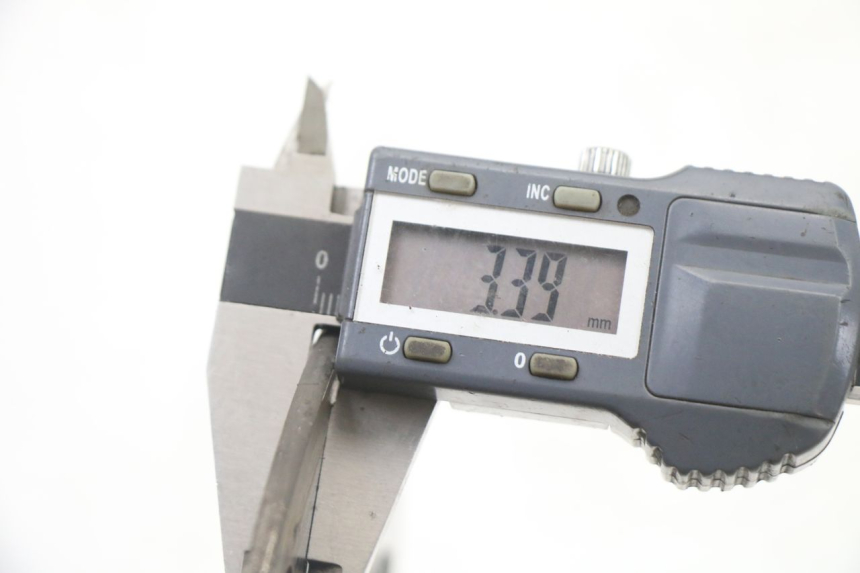 photo de DISCO FRENO TRASERO DERBI SENDA R X-TREME 50 (2006 - 2010) - Primer plano técnico