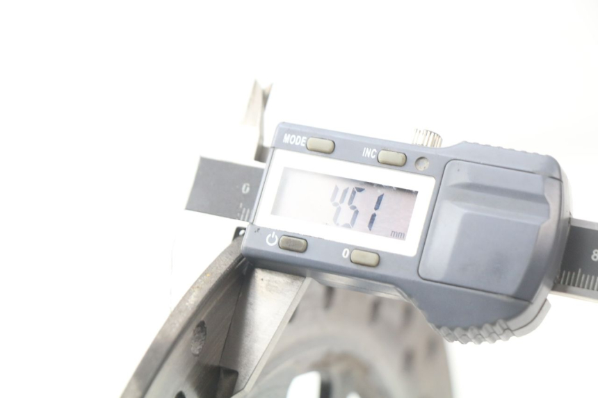 photo de DISCO DE FRENO TRASERO YAMAHA FJR ABS 1300 (2006 - 2012) - Primer plano técnico