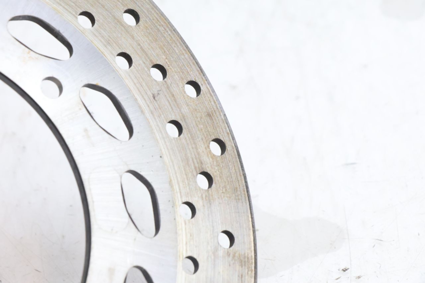 photo de DISCO FRENO TRASERO YAMAHA FZ8 800 (2010 - 2016) - Primer plano técnico