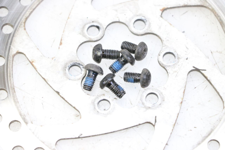 photo de DISCO FRENO TRASERO HITWAY H5 1 - Detalles de los puntos de fijación