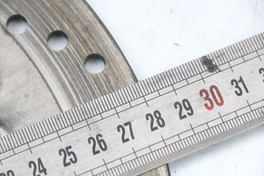 photo de DISCO DE FRENO TRASERO MOTO GUZZI NORGE 8V GT 1200 (2011 - 2016) - Zoom estado de uso