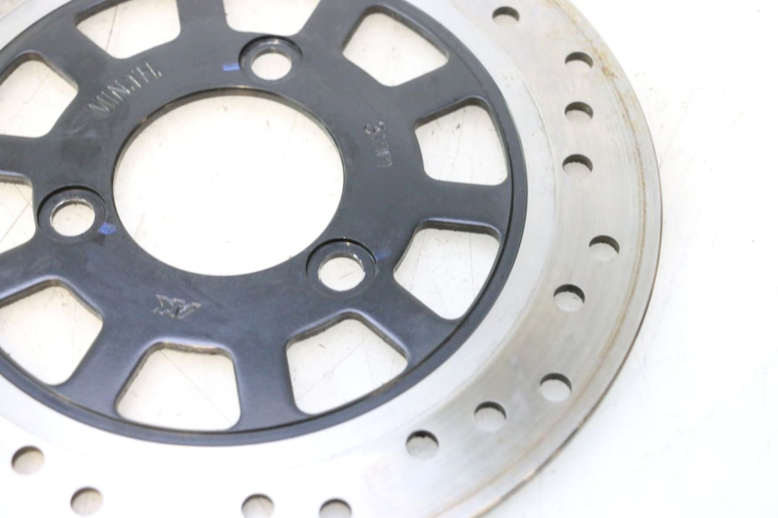photo de DISCO FRENO TRASERO JM MOTORS R-MAX TECH 50 (2024 - 2026) - Detalles de los puntos de fijación