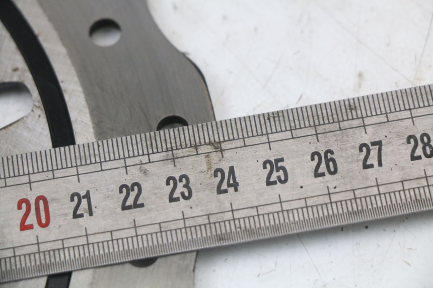 photo de DISCO FRENO TRASERO REGAL RAPTOR SPYDER 125 (2010 - 2018) - Primer plano técnico