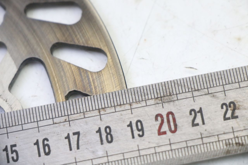 photo de DISCO FRENO TRASERO APOLLO RFZ 125 - Otra perspectiva