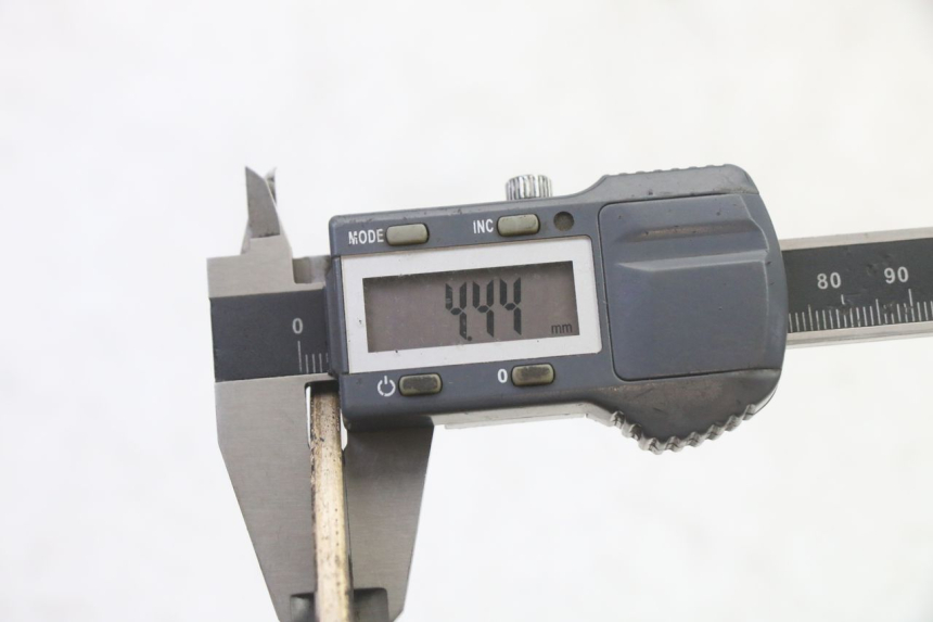 photo de DISCO FRENO TRASERO HYTRACK S 150 (2003 - 2011) - Primer plano técnico