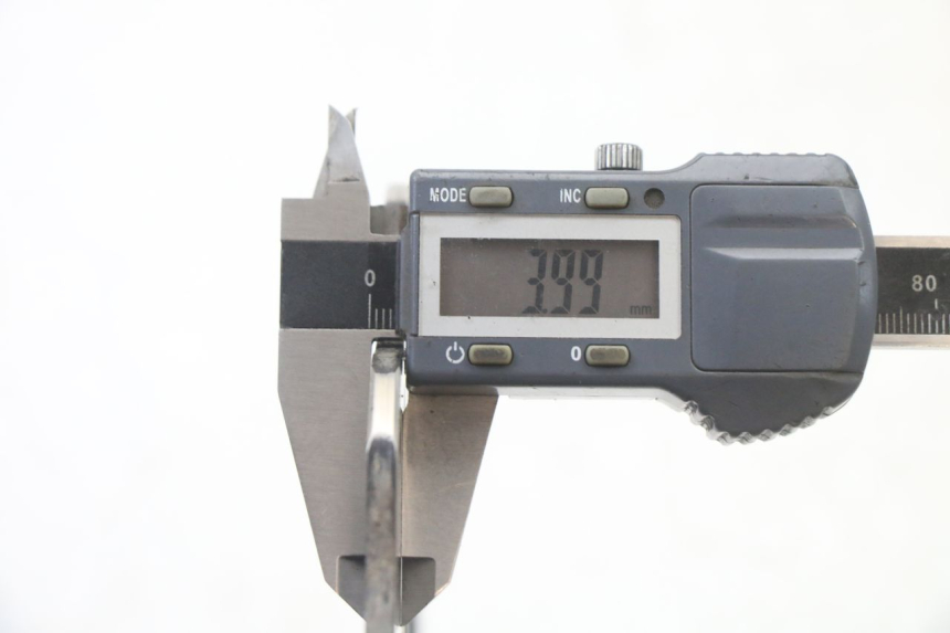 photo de DISCO FRENO TRASERO SMALL MX THUNDER 250 - Primer plano técnico