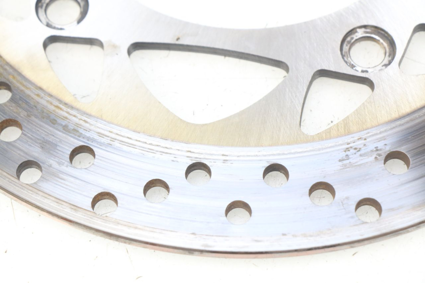 photo de DISCO FRENO TRASERO YAMAHA XP T-MAX TMAX ABS 530 (2012 - 2015) - Primer plano técnico