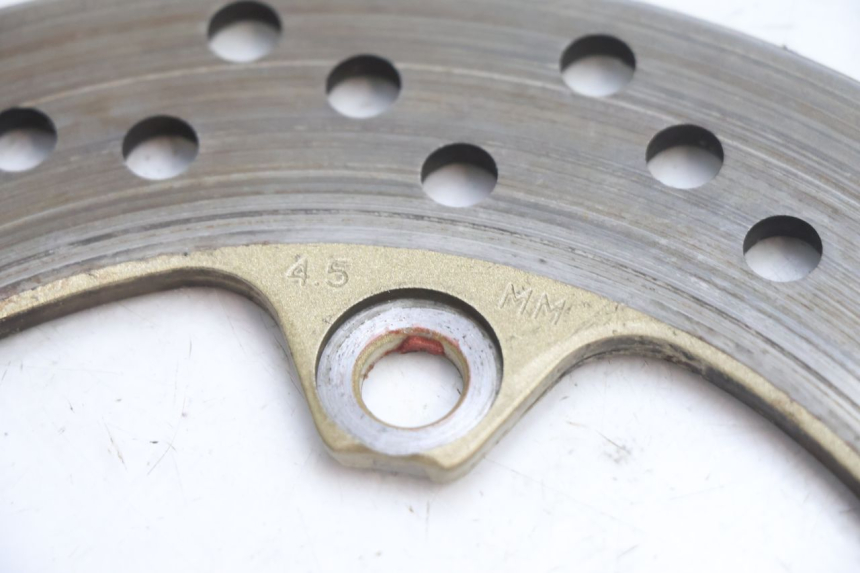 photo de DISCO FRENO TRASERO KAWASAKI ZX-6R ZX6R 600 (2000 - 2002) - Primer plano técnico