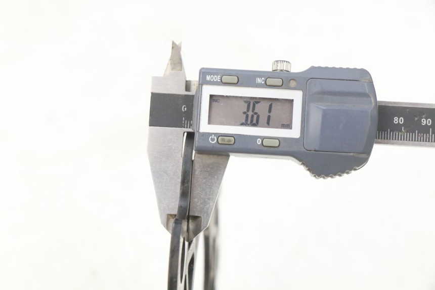 photo de DISCO FRENO DELANTERO LONCIN DIRT BIKE 125 - Primer plano técnico