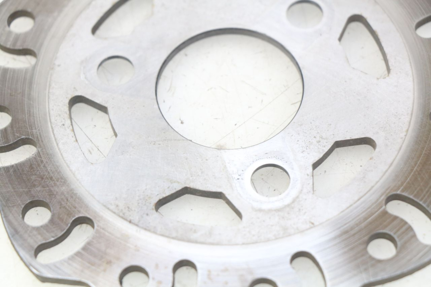 photo de DISCO DE FRENO DELANTERO JM MOTORS EVOLIS 4T 50 (2018 - 2022) - Primer plano técnico