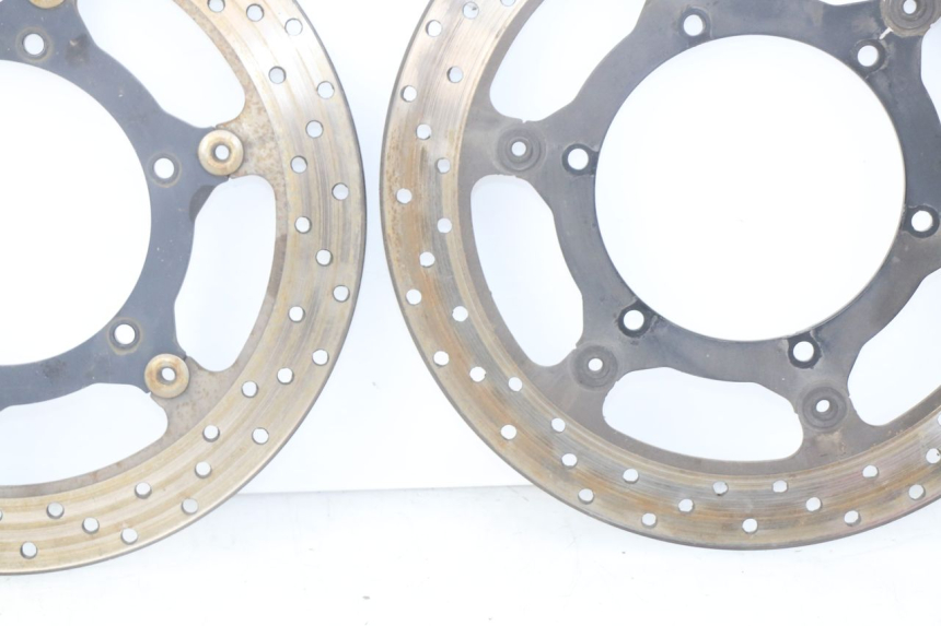 photo de DISCO DE FRENO DELANTERO YAMAHA FJR ABS 1300 (2016 - 2020) - Estado de la superficie y material