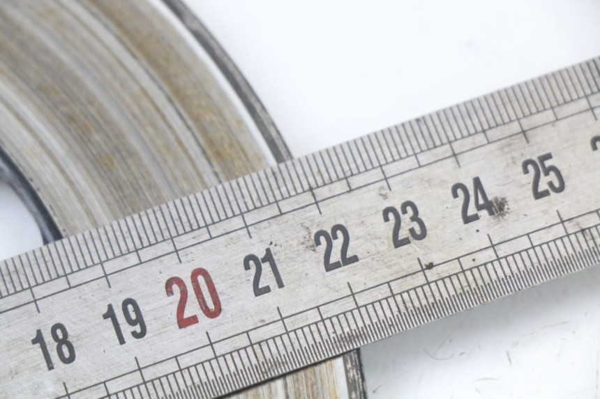 photo de DISCO FRENO DELANTERO SUZUKI GN 125 (1997 - 2000) - Zoom estado de uso