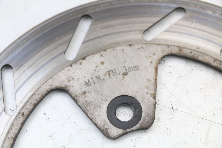 photo de DISCO FRENO DELANTERO PEUGEOT DJANGO 125 (2014 - 2017) - Primer plano técnico