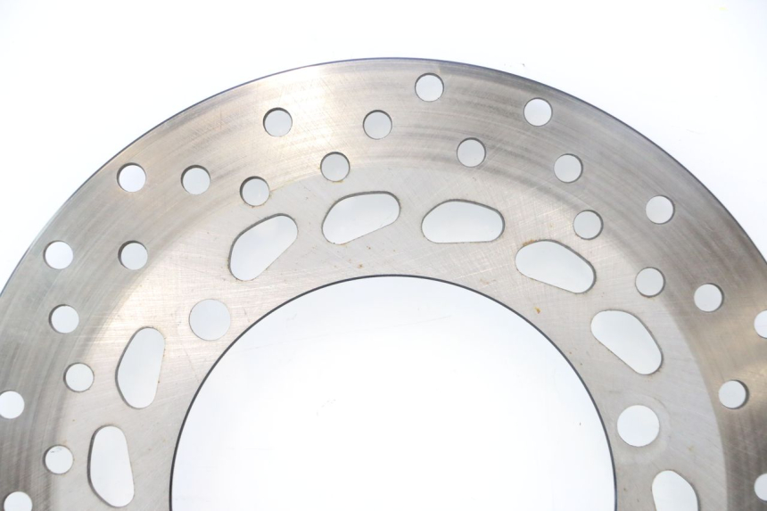 photo de DISCO FRENO DELANTERO JM MOTORS R-MAX TECH 50 (2024 - 2026) - Detalles de los puntos de fijación
