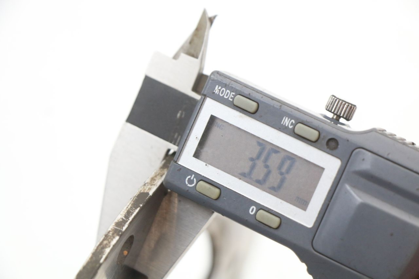 photo de DISCO FRENO DELANTERO EUROCKA R8 4T 50 (2013 - 2022) - Primer plano técnico