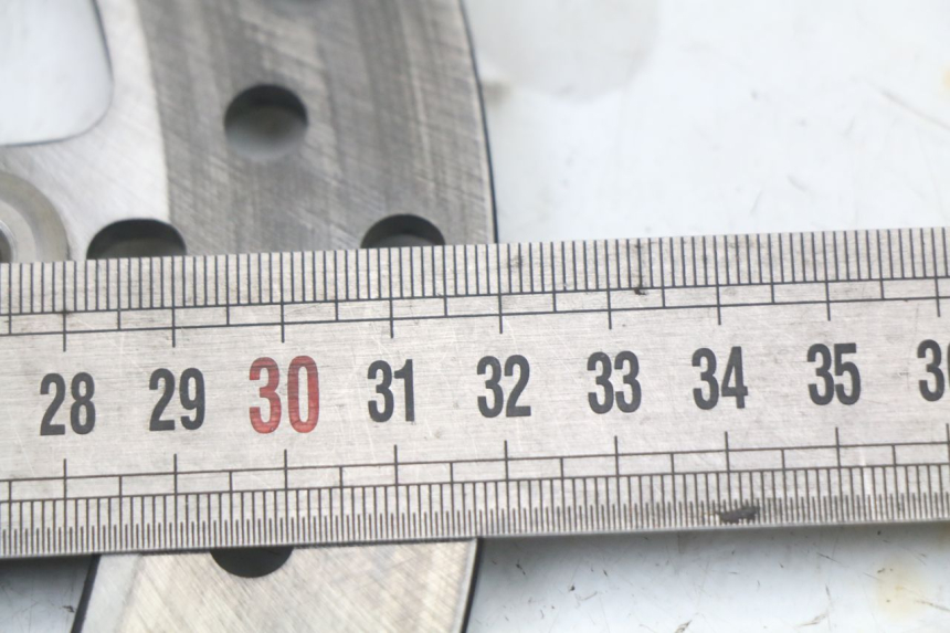 photo de DISCO FRENO DELANTERO ROYAL ENFIELD CONTINENTAL GT 650 (2019 - 2024) - Otra perspectiva