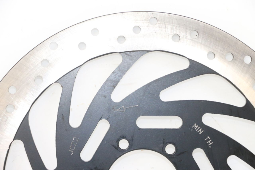 photo de DISCO FRENO DELANTERO ROYAL ENFIELD SCRAM 411 (2022 - 2024) - Detalles de los puntos de fijación