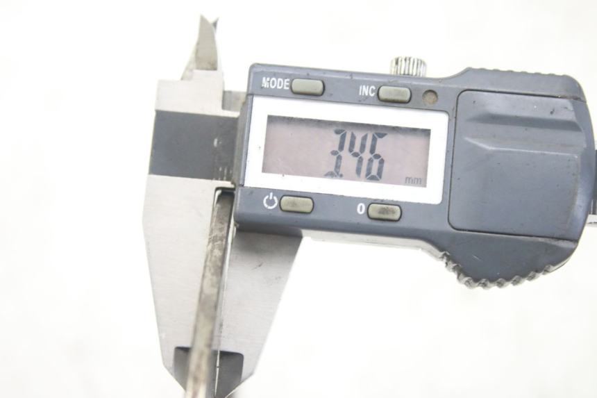 photo de DISCO DE FRENO DELANTERO SUZUKI SMX SUPERMOTARD 50 (1996 - 2001) - Primer plano técnico