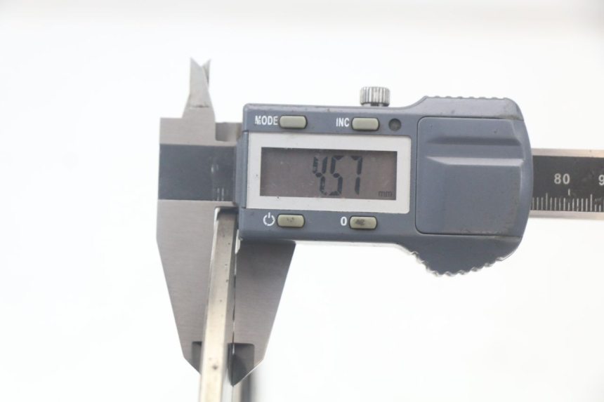 photo de DISCO DE FRENO DELANTERO YAMAHA XMAX X-MAX 125 (2006 - 2009) - Primer plano técnico