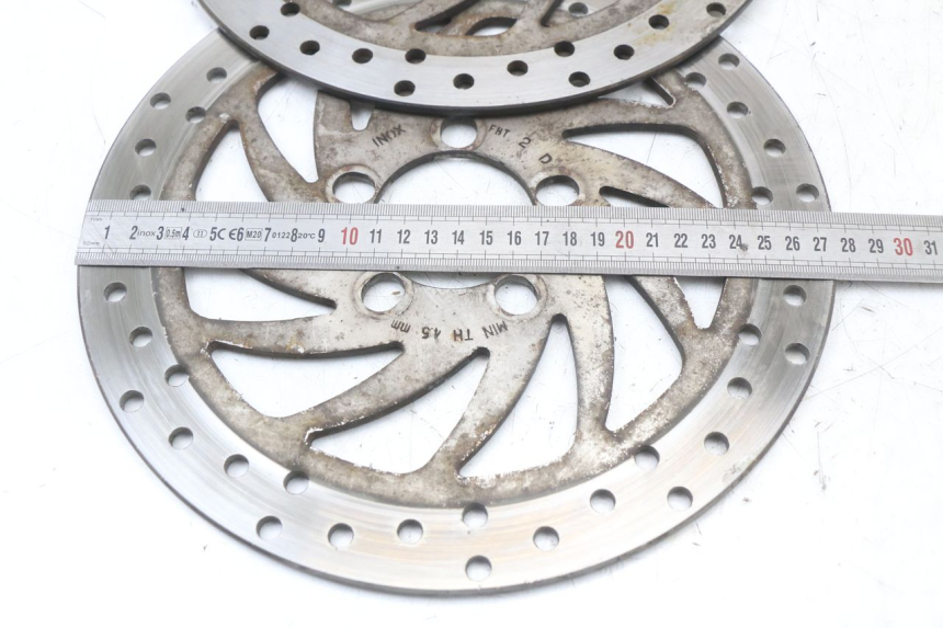 photo de DISCO FRENO DELANTERO PIAGGIO X10 125 (2012 - 2017) - Zoom estado de uso