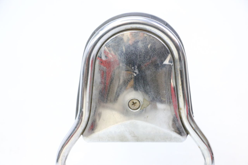 photo de RESPALDO  HYOSUNG GV AQUILA 125 (2000 - 2009) - Estado de la superficie y material