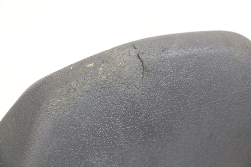 photo de RESPALDO SYM GTS EFI 125 (2012 - 2016) - Detalle de la pieza