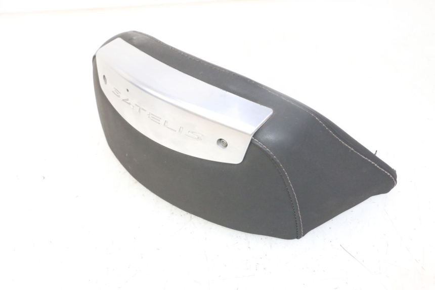 photo de RESPALDO  PEUGEOT SATELIS 125 (2013 - 2018) - Detalles de los puntos de fijación