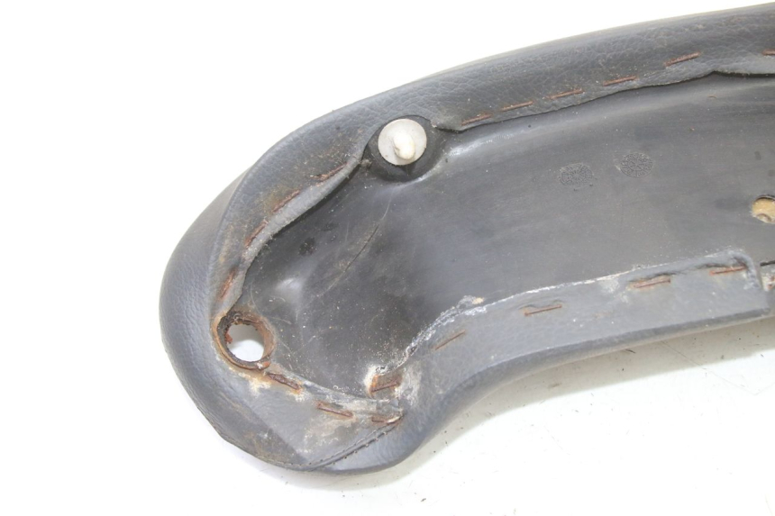 photo de RESPALDO  PIAGGIO SUPER LX 125 (2000 - 2003) - Detalles de los puntos de fijación