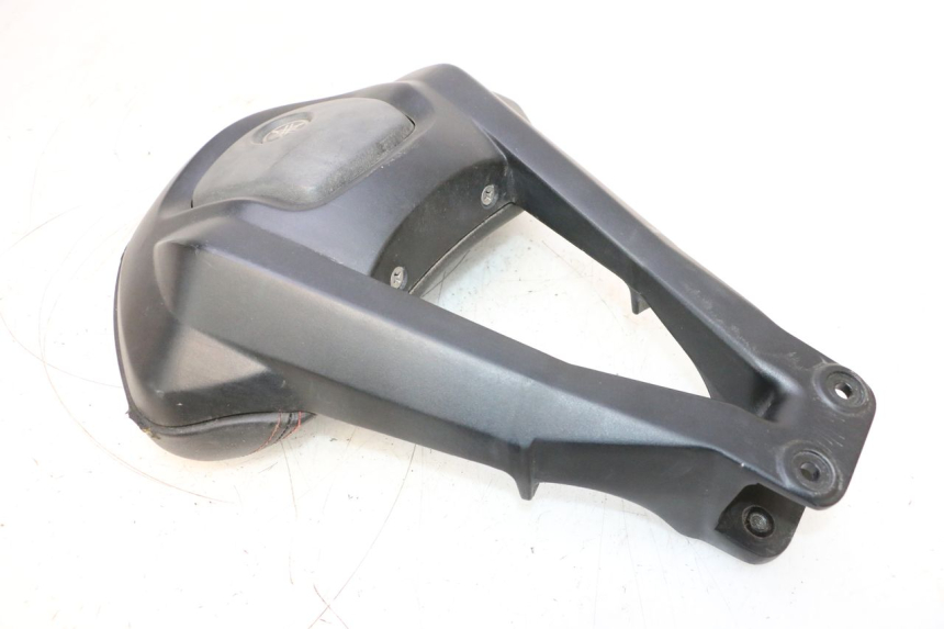 photo de RESPALDO YAMAHA X-MAX XMAX 125 (2010 - 2013) - Detalles de los puntos de fijación