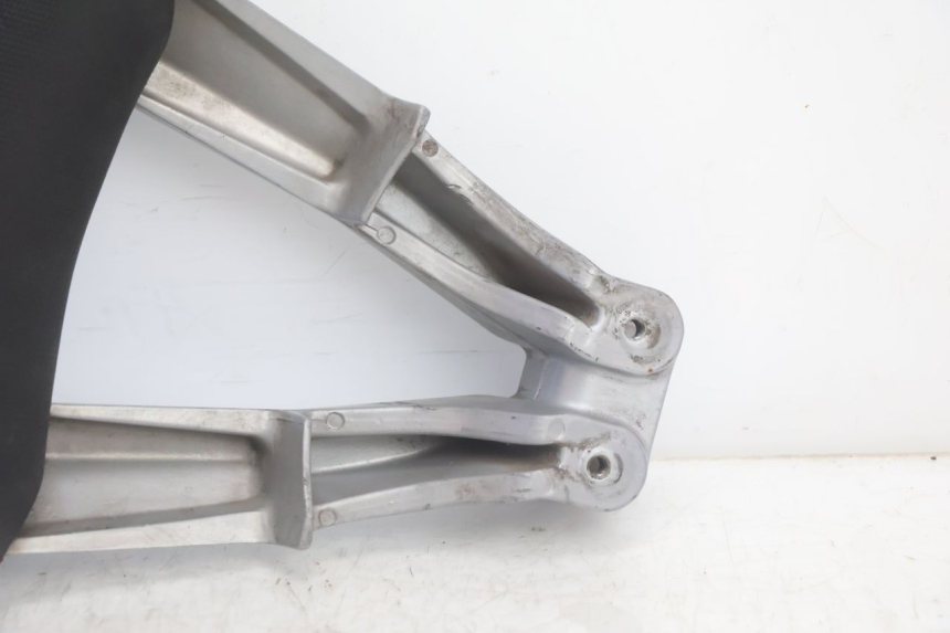 photo de RESPALDO YAMAHA X-MAX XMAX 125 (2010 - 2013) - Primer plano técnico