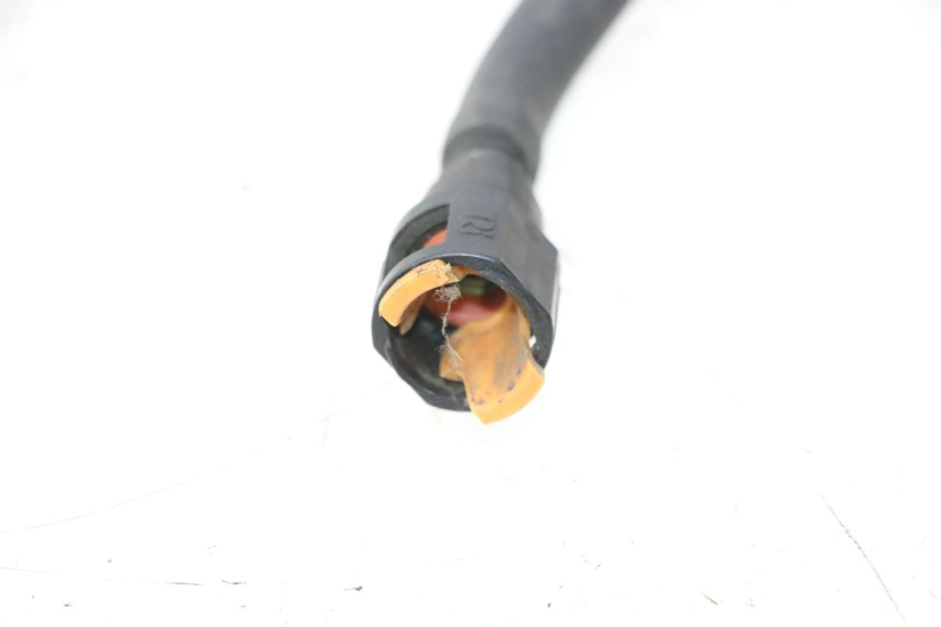 photo de TUBO INYECTOR SUZUKI BURGMAN EXECUTIVE ABS 650 (2006 - 2012) - Primer plano técnico