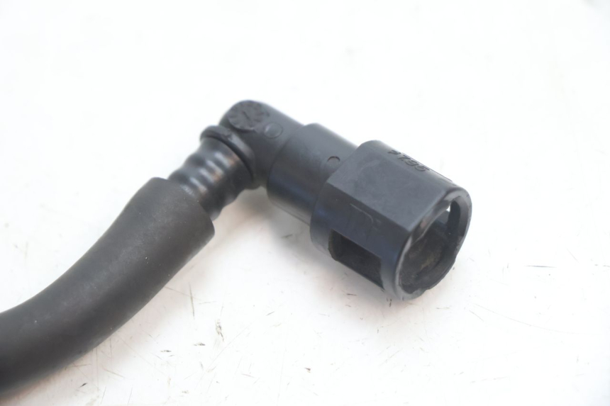 photo de TUBO INYECTOR SUZUKI GSR 600 (2005 - 2012) - Primer plano técnico