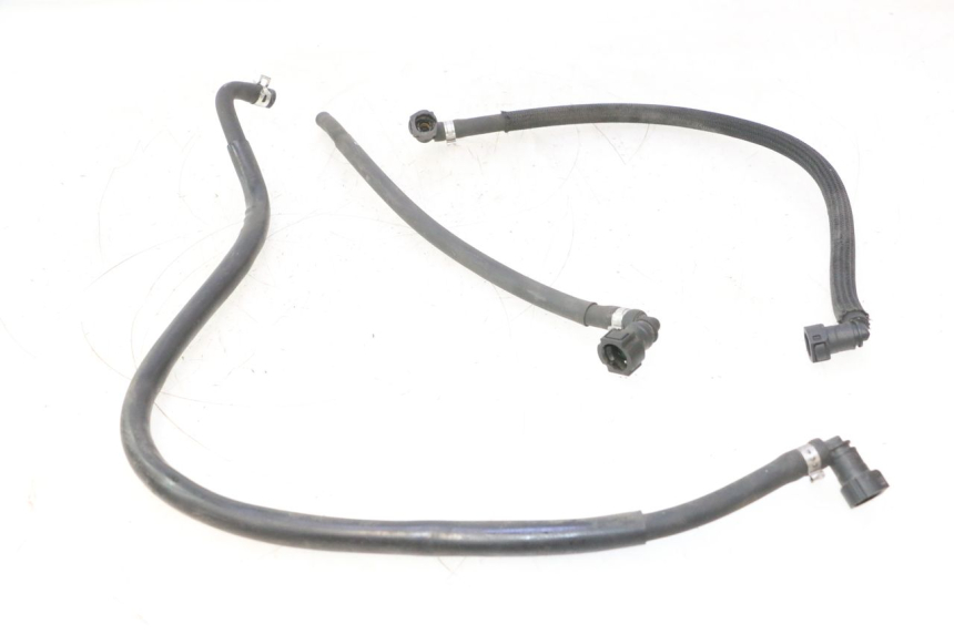 photo de TUBO INYECTOR PEUGEOT KISBEE 4T 50 (2023 - 2026) - Primer plano técnico