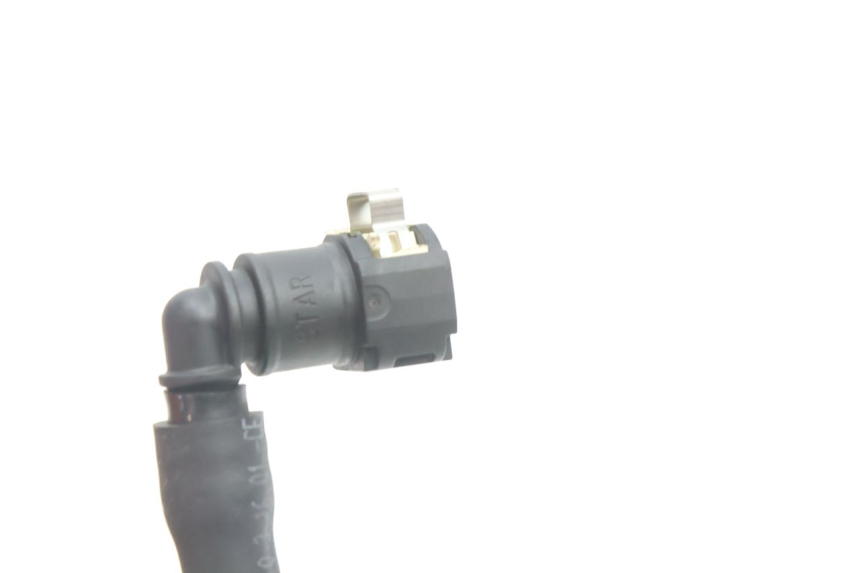 photo de TUBO INYECTOR PIAGGIO LIBERTY IGET 4T 50 (2021 - 2025) - Primer plano técnico