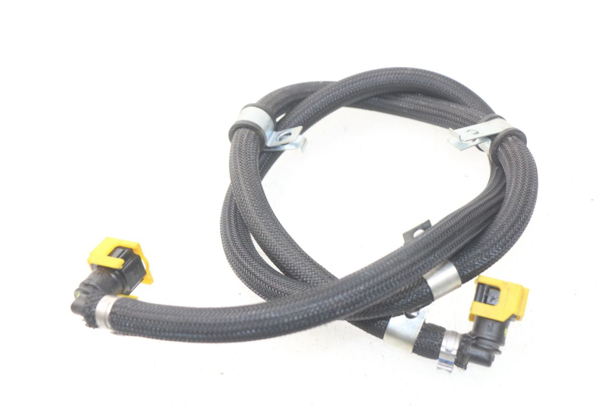 photo de TUBO INYECTOR PIAGGIO MP3 HPE 500 (2019 - 2022) - Primer plano técnico