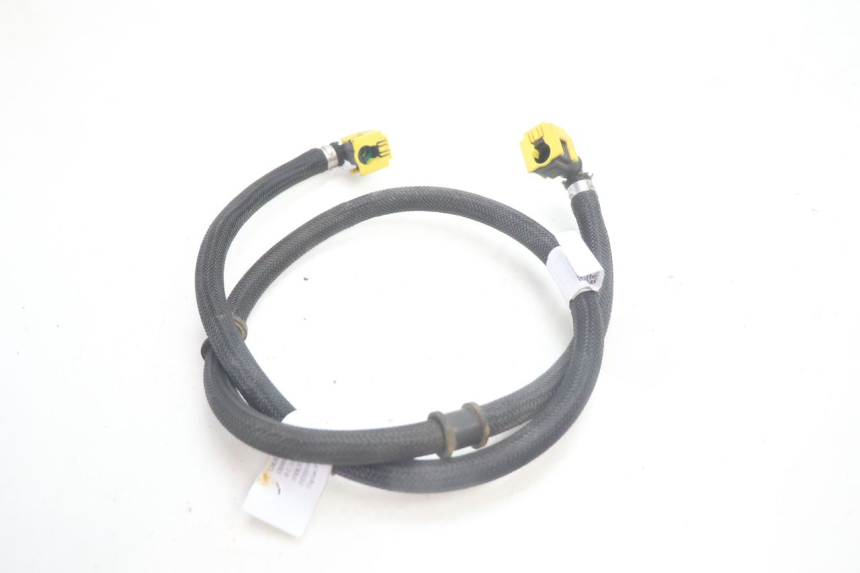 photo de TUBO INYECTOR PIAGGIO MP3 HPE 530 (2022 - 2026) - Zoom estado de uso