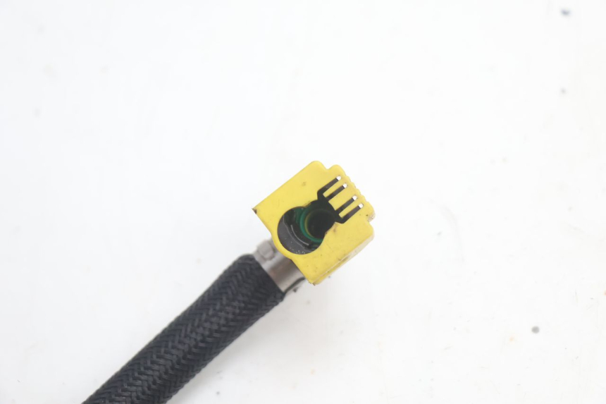 photo de TUBO INYECTOR PIAGGIO MP3 HPE 530 (2022 - 2026) - Detalles de los puntos de fijación
