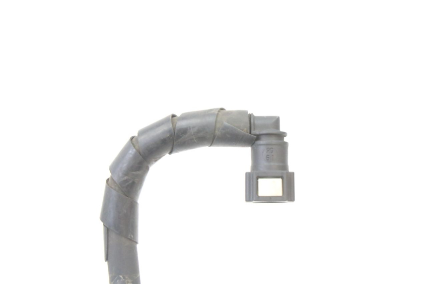 photo de TUBO INYECTOR PIAGGIO MP3 500 (2011 - 2015) - Primer plano técnico