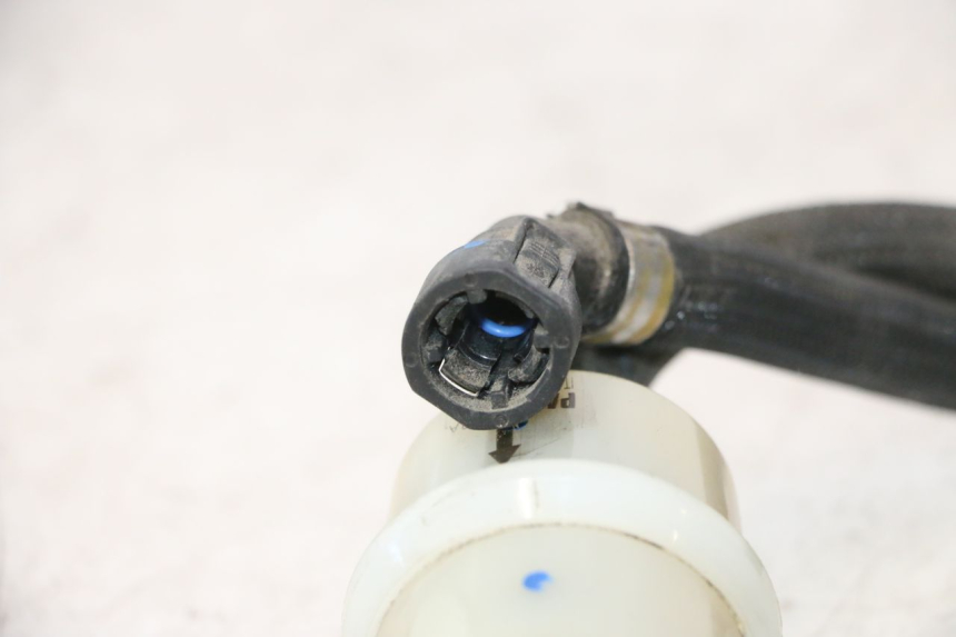 photo de TUBO INYECTOR PEUGEOT SATELIS 125 (2013 - 2018) - Zoom estado de uso