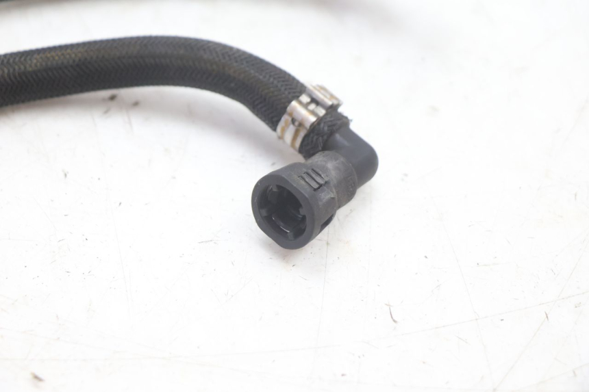 photo de TUBO INYECTOR PEUGEOT SATELIS 125 (2013 - 2018) - Primer plano técnico