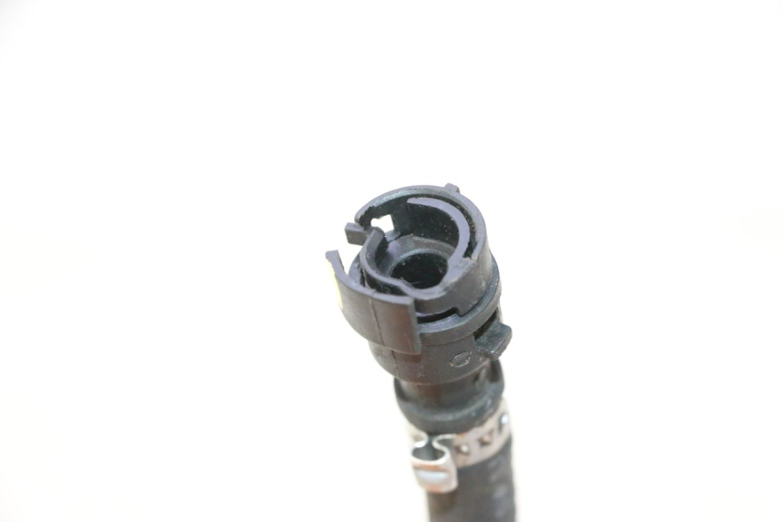 photo de TUBO INYECTOR CAN-AM SPYDER RS 1000 (2008 - 2012) - Detalle de la pieza