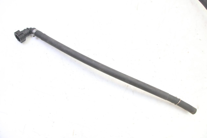 photo de TUBO INYECTOR PEUGEOT STREETZONE I NAKED 2T 50 (2018 - 2020) - Primer plano técnico