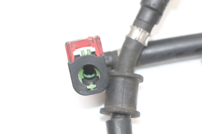 photo de MANGUERA DE INYECTOR YAMAHA XMAX X-MAX ABS 125 (2017 - 2020) - Otra perspectiva