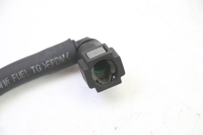 photo de TUBO INYECTOR YAMAHA XJ6 ABS 600 (2008 - 2016) - Detalle de la pieza